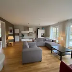 Villa Vahl Luxe groepsvilla voor 16 personen met tuin, BBQ, open haard, perfect voor families&retreats Schmallenberg