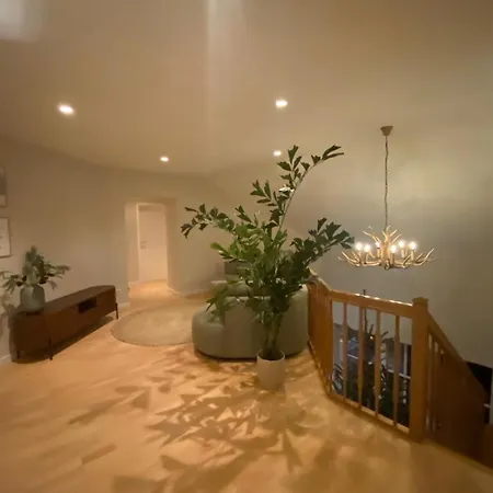 Villa Vahl Luxe Groepsvilla, 16 Personen, Tuin Met Bbq En Sauna, Open Haard, Perfect Voor Families & Retreats Willa *